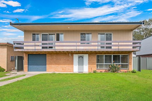 11 Bayside Avenue, NORTH HAVEN NSW 2443