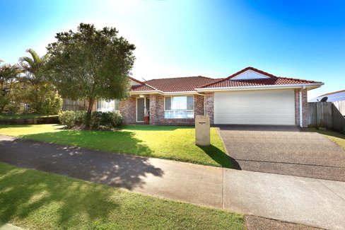 11 Billinghurst Crescent, UPPER COOMERA QLD 4209