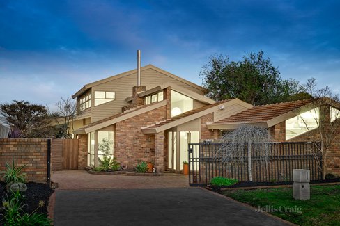 11 Carrington Court Burwood East 3151