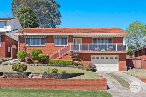 11 Cliff Avenue, PEAKHURST HEIGHTS NSW 2210