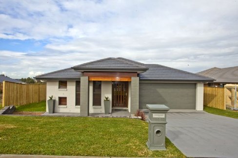 11 Cockatoo Ridge, ABERGLASSLYN NSW 2320