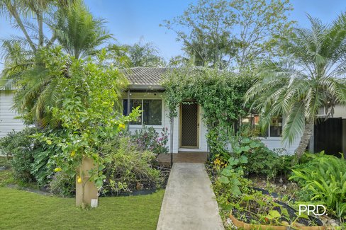 11 Cosgrove Cres, Kingswood NSW 2747