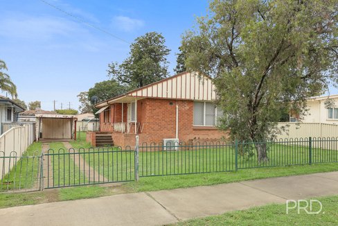 11 Cossa Street, TAMWORTH NSW 2340