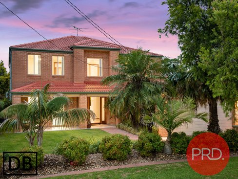 11 Doris Street, PICNIC POINT NSW 2213