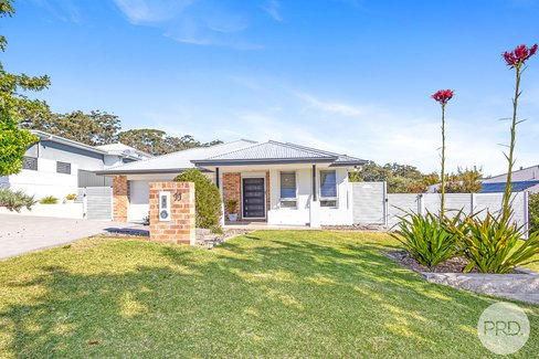 11 Ebbtide Way, CORLETTE