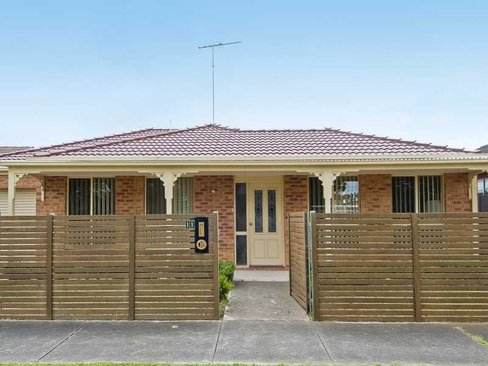 11 Ensby Street East Geelong 3219
