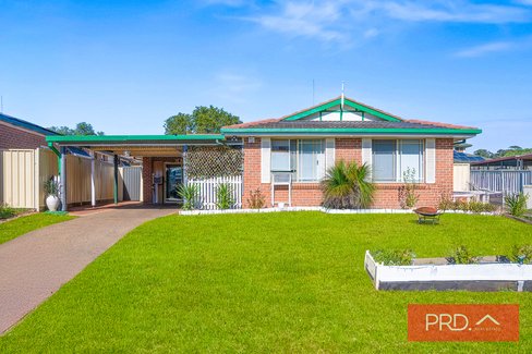 11 Gunn Place, ST HELENS PARK