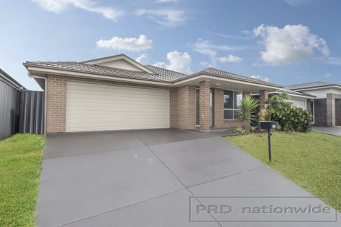 11 Hayworth, RUTHERFORD NSW 2320