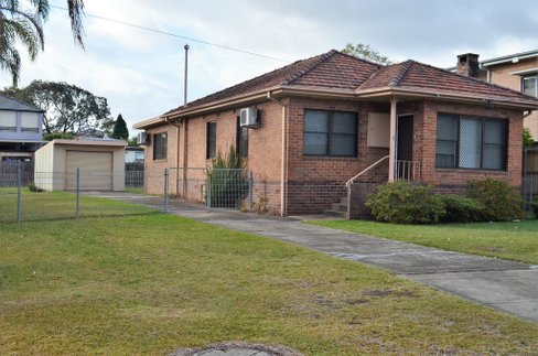 11 Heath Street, PUNCHBOWL NSW 2196