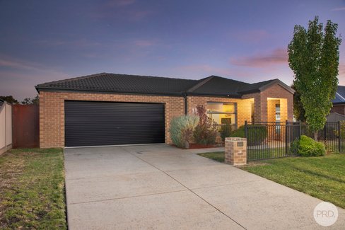 11 Ilvia Way, SEBASTOPOL