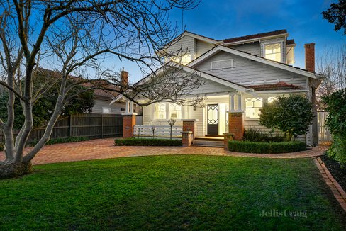 11 Inglisby Road Mont Albert 3127