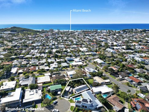 11 June Court, Miami QLD 4220