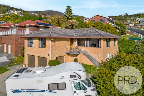 11 Kilander Crescent, BERRIEDALE TAS 7011