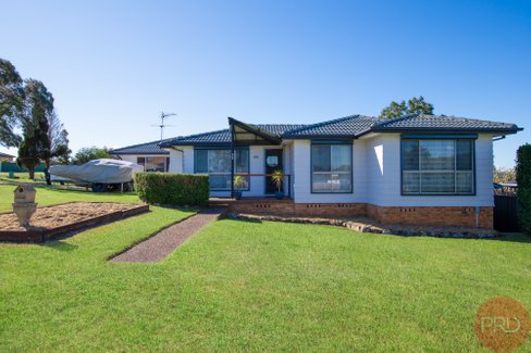 11 Krohn Street, RUTHERFORD NSW 2320