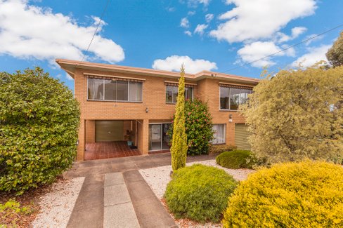 11 Lichen Grove, Highton