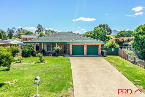 11 Links Avenue, TAMWORTH NSW 2340