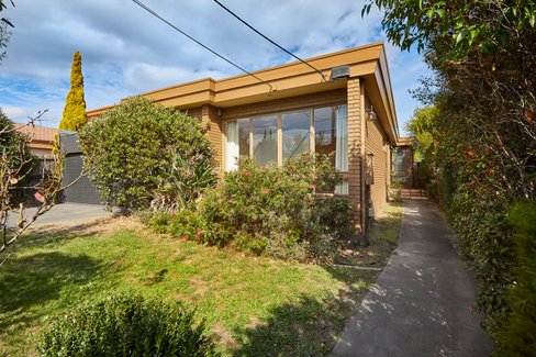 11 Loch Avenue St Kilda East 3183