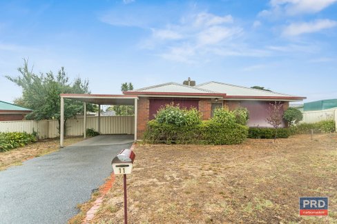 11 Lockwood Mews, KANGAROO FLAT VIC 3555