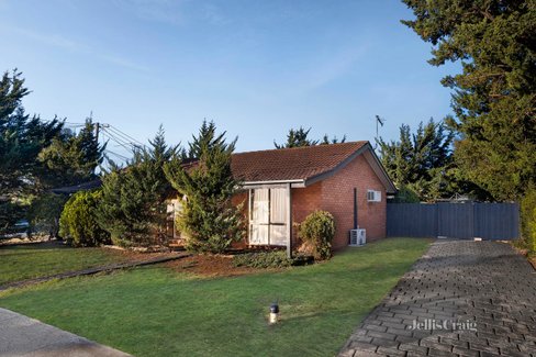 11 Magpie Court Werribee 3030