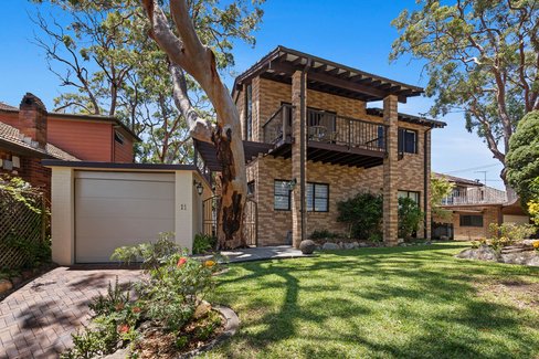 11 Marine Drive, OATLEY NSW 2223