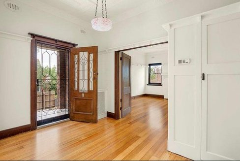 1/1 Marlborough Avenue Camberwell 3124