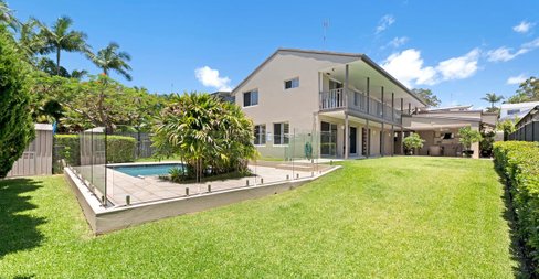 11 Marlborough Court, ASHMORE QLD 4214