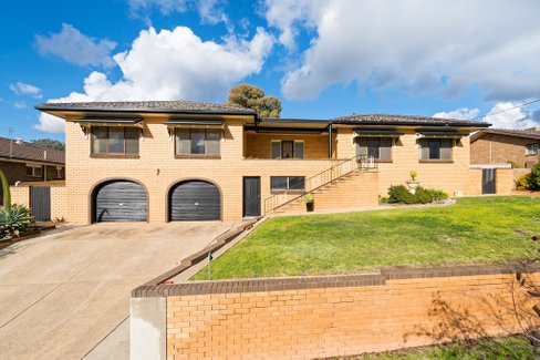 11 Missouri Avenue, TOLLAND NSW 2650