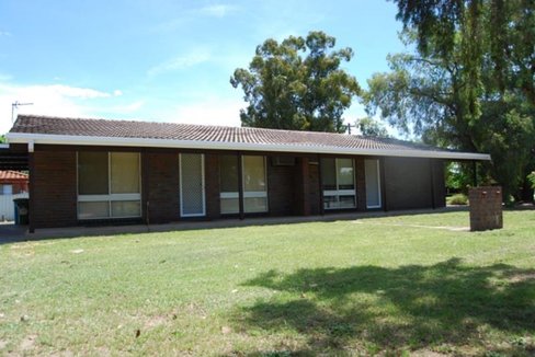 1/1 Nicholi Crescent, LAKE ALBERT NSW 2650