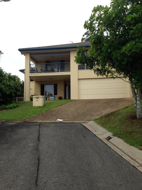 11 Numalla Court, ELANORA QLD 4221