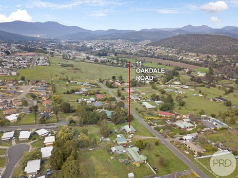 11 Oakdale Road, NEW NORFOLK TAS 7140