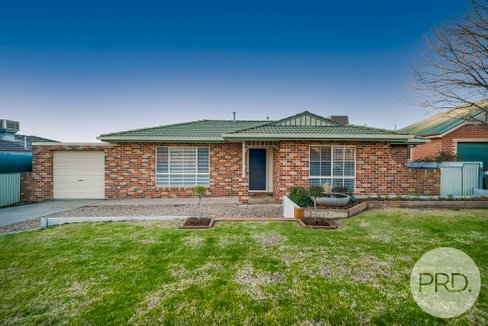 11 O'Regan Street, ASHMONT NSW 2650