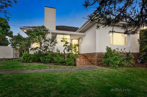 11 Outlook Drive Camberwell 3124