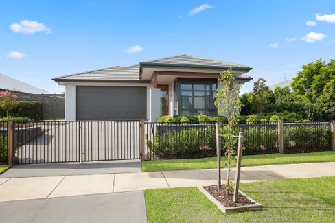 11 Parnell Rd, NORTH ROTHBURY NSW 2335