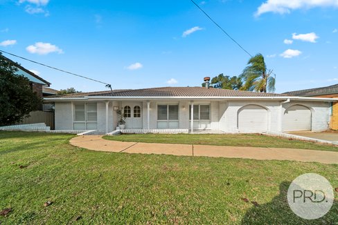 11 Patamba Street, KOORINGAL NSW 2650