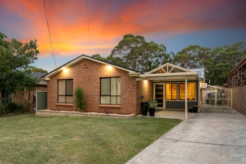 11 Penrose Drive, DAPTO NSW 2530