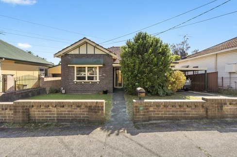 11 Potter Avenue, EARLWOOD NSW 2206