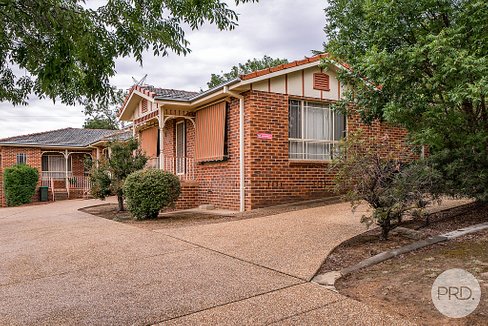 1/1 Randall Street, KOORINGAL NSW 2650