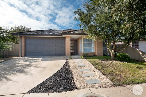 11 Sienna Street, ALFREDTON VIC 3350