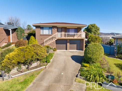 11 Snubba Crescent, TUMUT NSW 2720