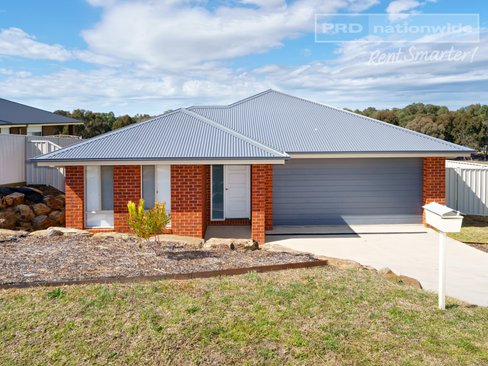 11 Sunvale Crescent, ESTELLA NSW 2650