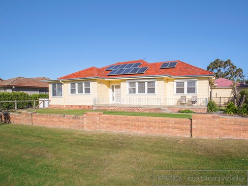 11 Swan Street, MORPETH NSW 2321