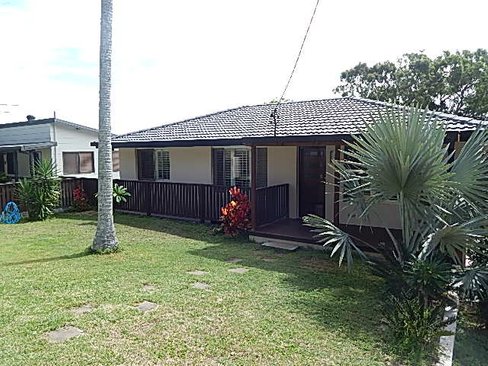 11 Timbertop Mead, BURLEIGH HEADS QLD 4220