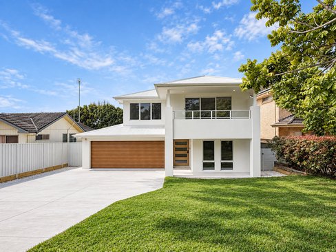 11 Trafalgar Street, NELSON BAY
