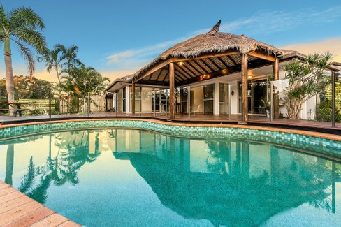 11 Vaucluse Place, ROBINA QLD 4226