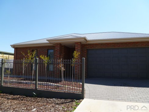 11 Victor Avenue, MILDURA VIC 3500