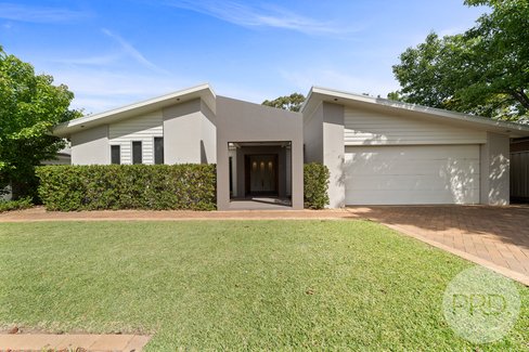 11 Wellington Avenue, TATTON NSW 2650