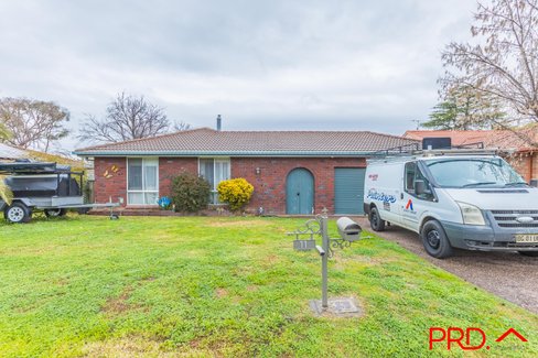 11 Woodbry Crescent, TAMWORTH NSW 2340
