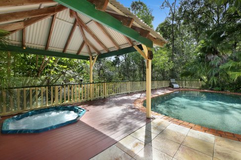11 Yandala Place, Tallebudgera