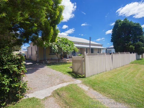 11 Young Street, EAST MAITLAND NSW 2323