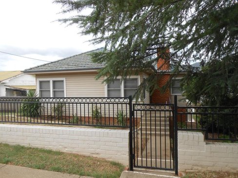 110 Crown Street, TAMWORTH NSW 2340